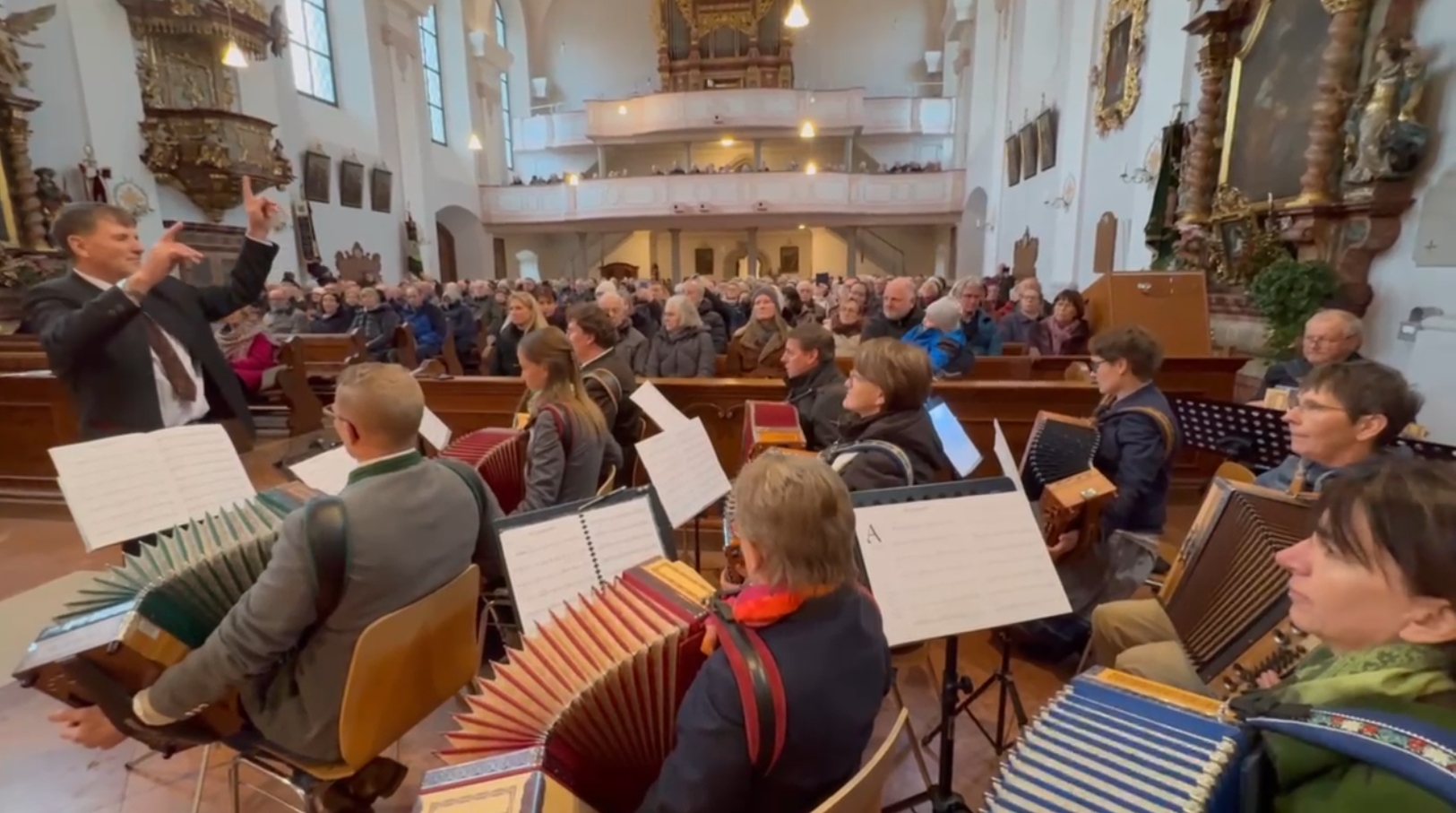 Advent Messe Thalgau Uraufführung - Harmonika-Ensemble