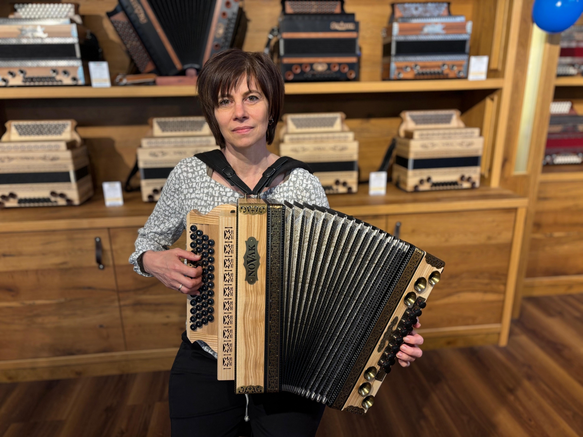 Mayta - begeisterte Harmonikaschülerin