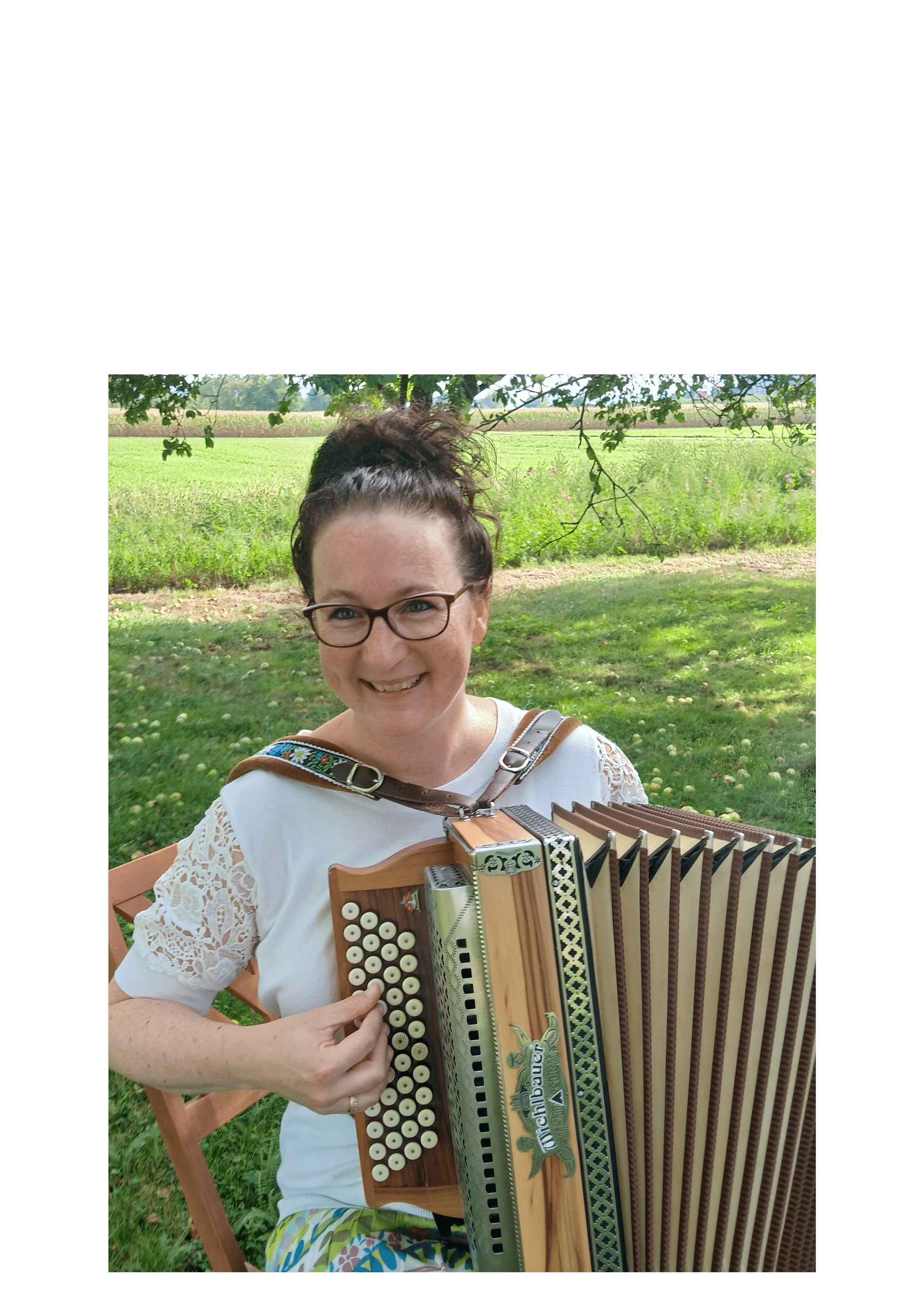 Melanie Auinger - Harmonikalehrerin im Bezirk Wels-Land