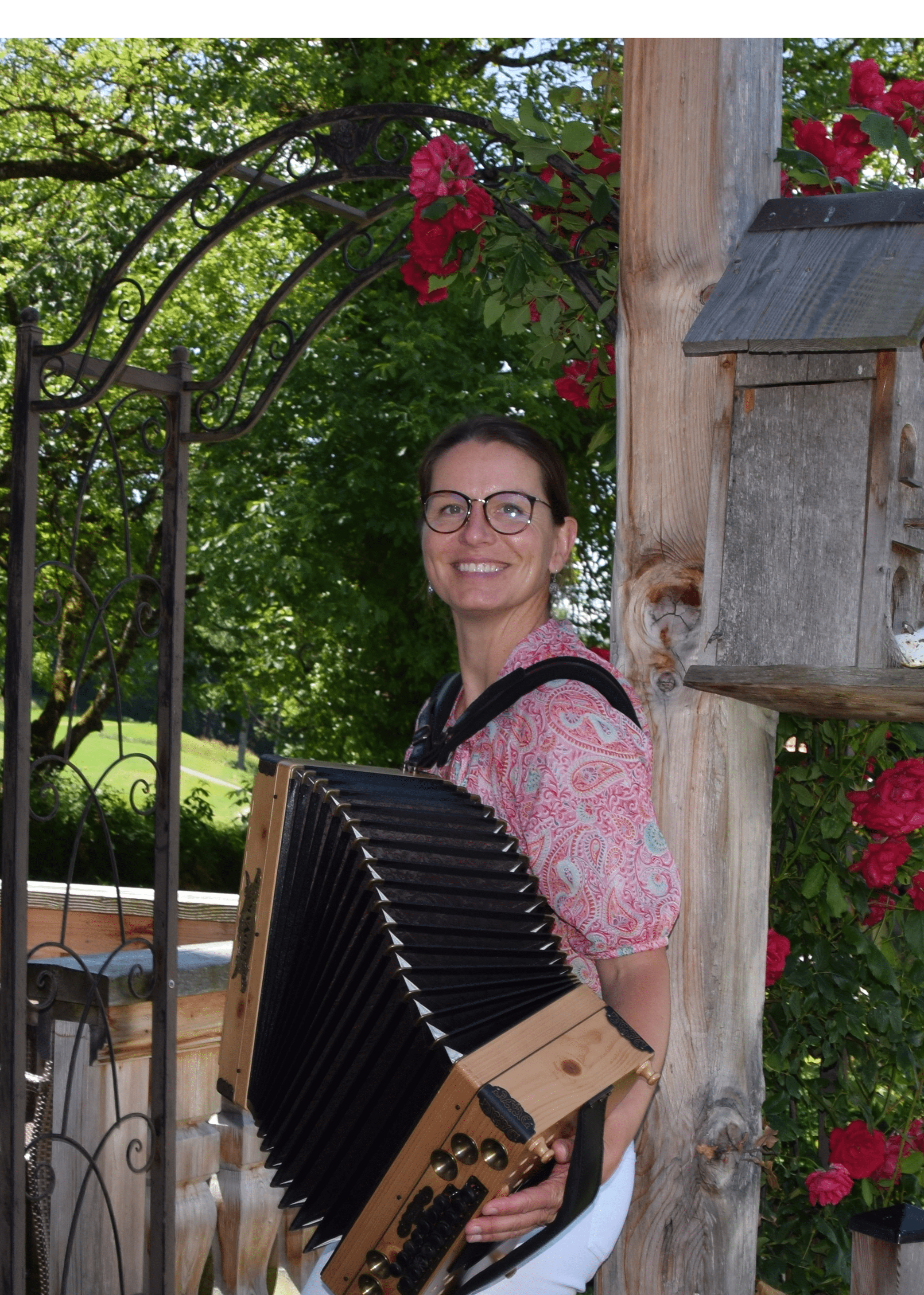 Monika Dzuganova - Harmonikalehrerin im Landkreis Miesbach