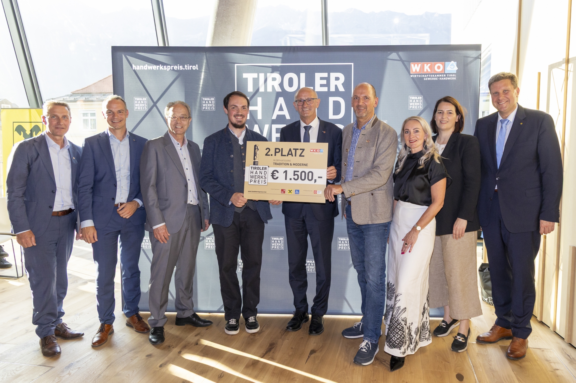 Bild 01: Tiroler Handwerkspreis 2026: Preisübergabe durch Landeshauptmann Anton Mattle (Foto: WK Tirol/ Die Fotografen)