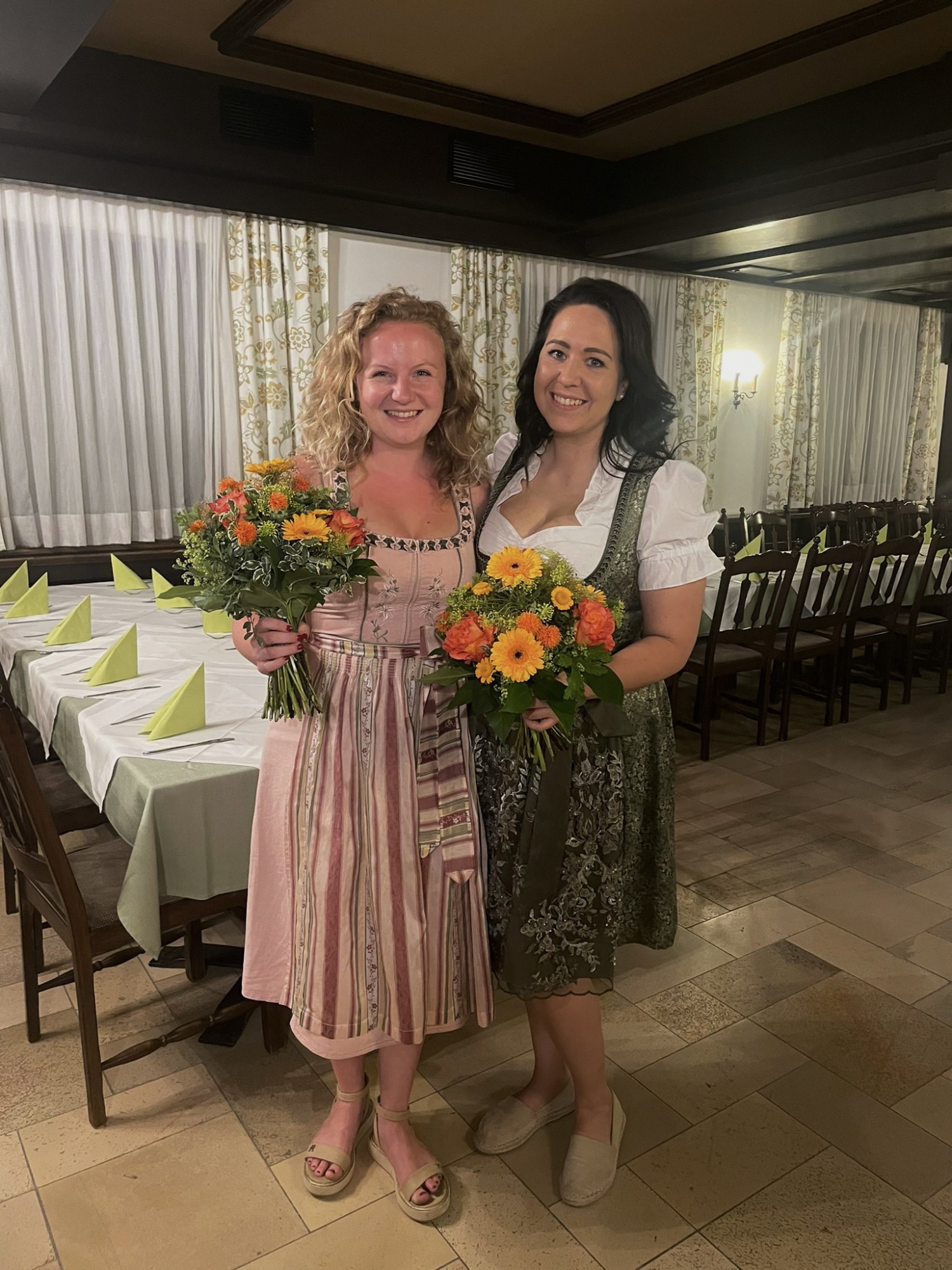 Harmonikalehrerinnen Rebecca und Sophie aus Hautzendorf